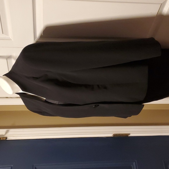 Jones Studio Woman Separates Black Blazer - Size 14W - Picture 4 of 9